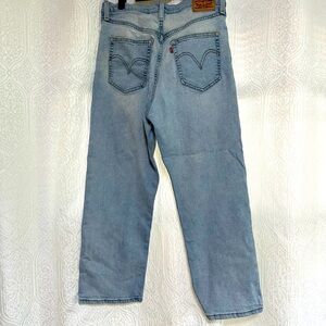 Levi Ribcage straight ankle jeans